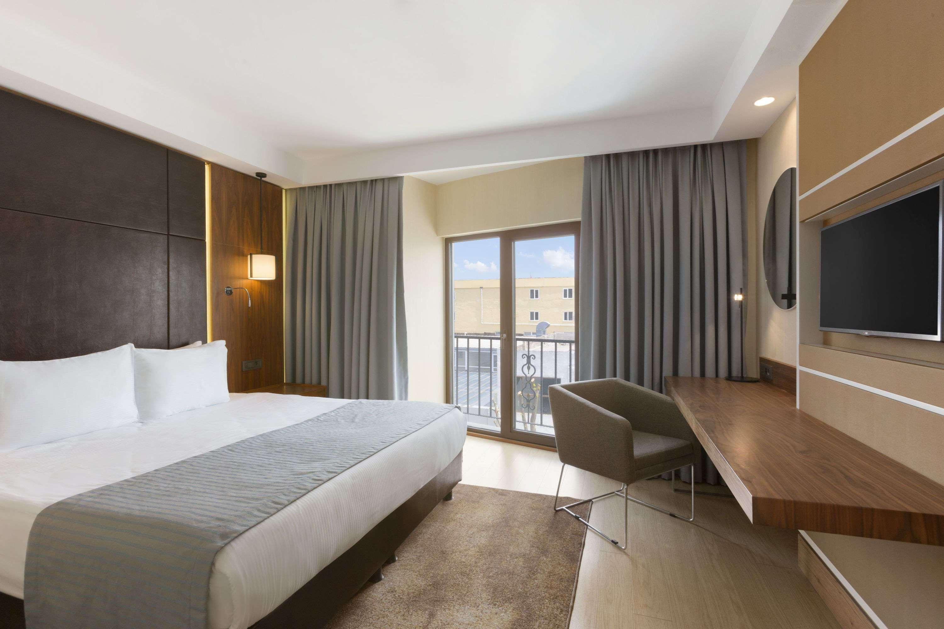 Hotel Ramada By Wyndham Istanbul Florya Exteriér fotografie
